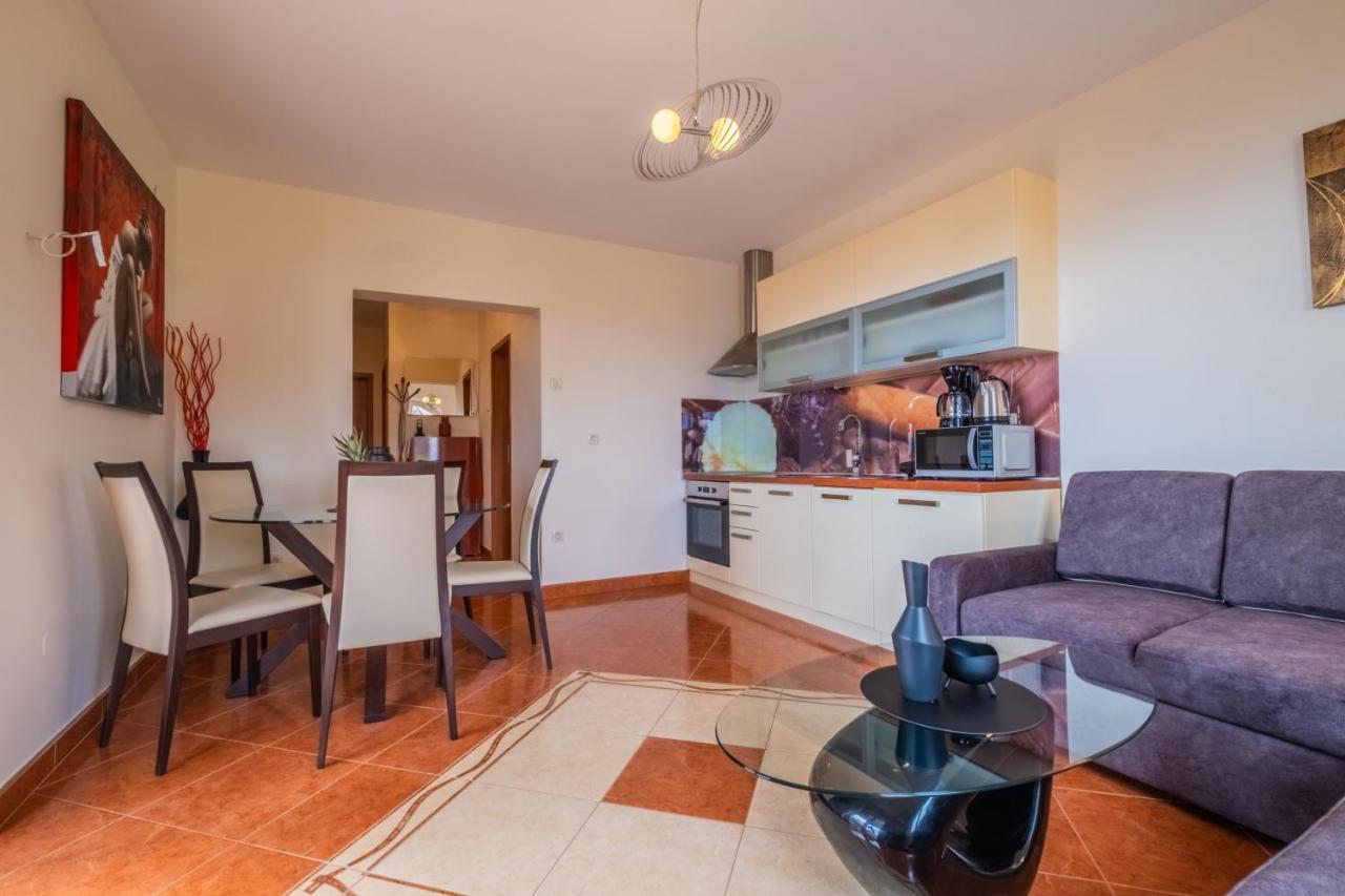 Apartments Laganini Novi Vinodolski Luaran gambar